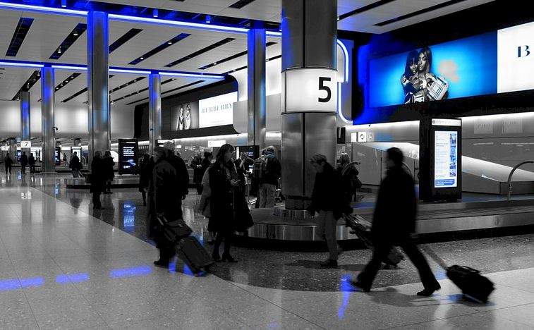 757x468_1514892489_BaggageReclaim